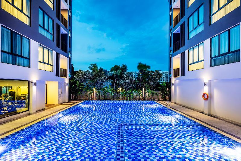 The Rizin Hotel Pattaya Exterior foto