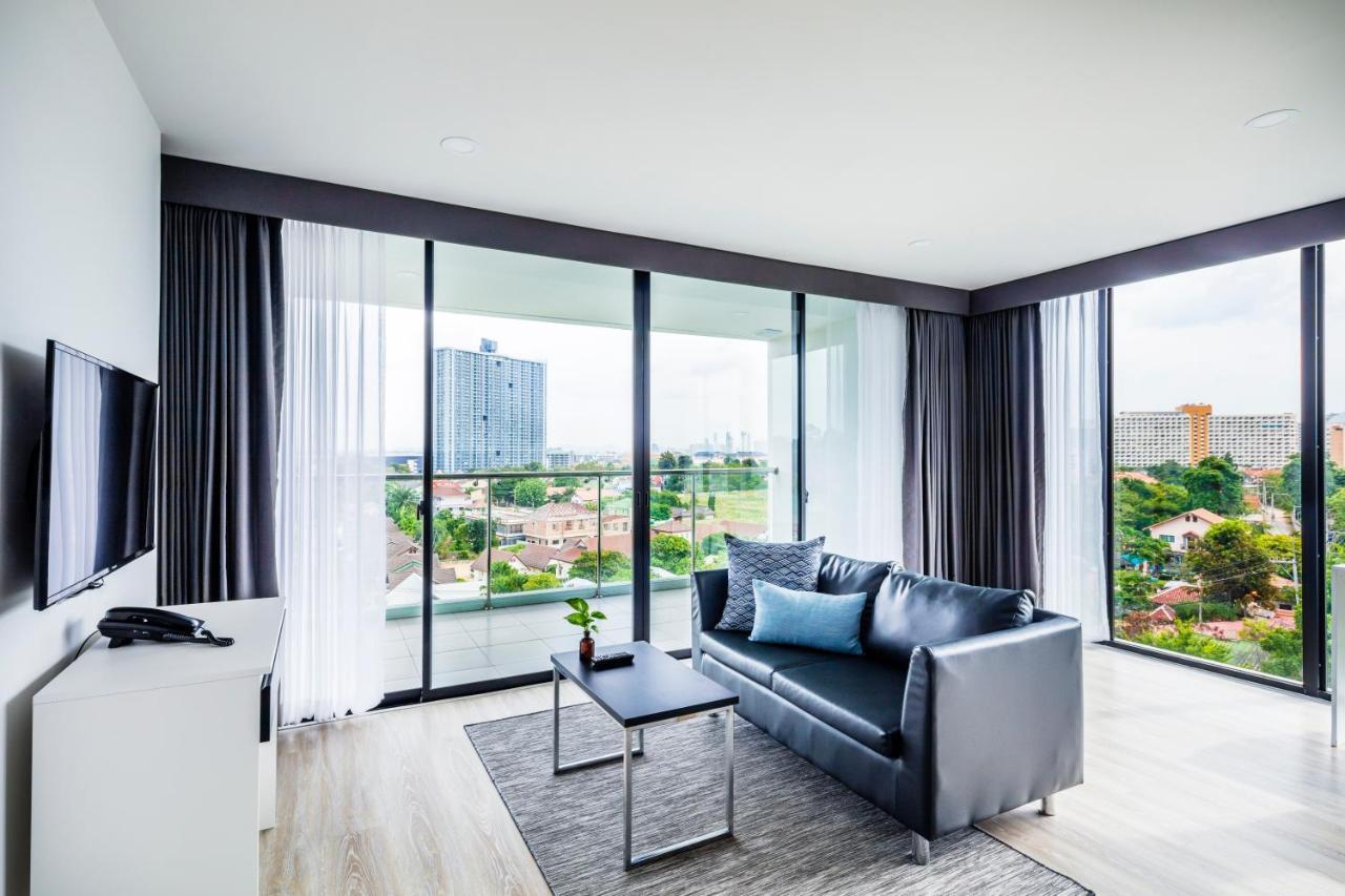 The Rizin Hotel Pattaya Exterior foto