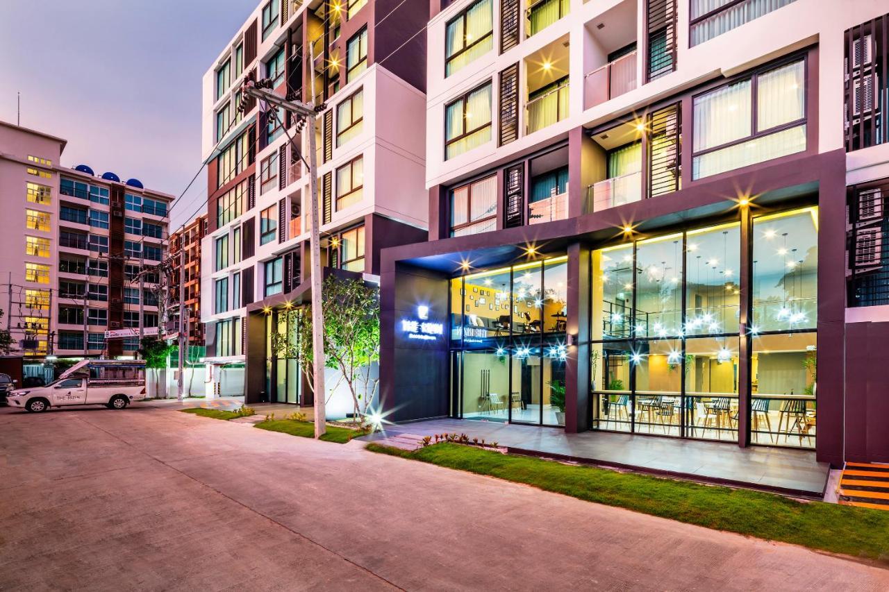 The Rizin Hotel Pattaya Exterior foto