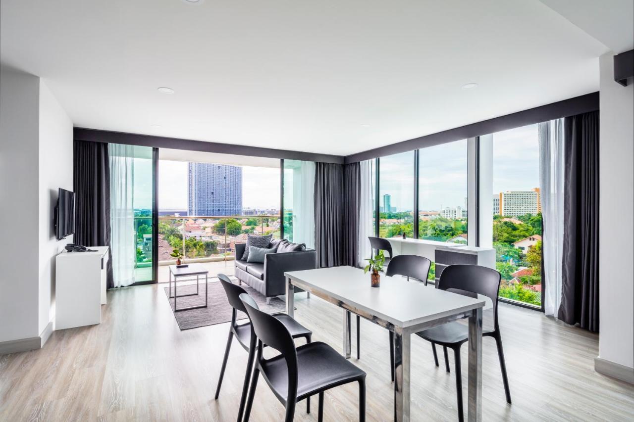The Rizin Hotel Pattaya Exterior foto